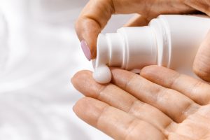 Ini loh.., Manfaat Niacinamide Untuk Kulit Wanita